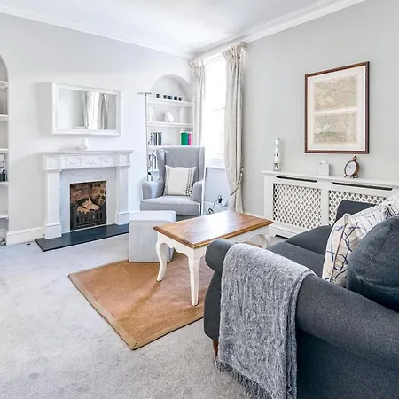 Cozy And Spacious Kensington Maisonette London Exterior photo
