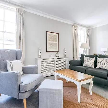 Cozy And Spacious Kensington Maisonette London Exterior photo